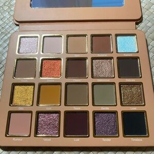 Cosmic Brushes Nudetrals eyeshadow palette